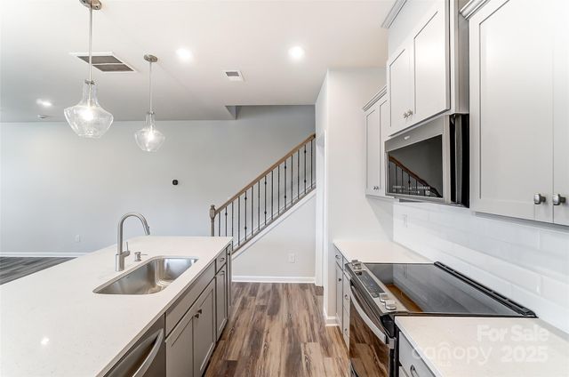 3922 Cheyney Park Drive, Charlotte, NC 28269