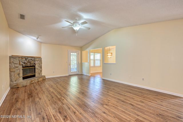 12421 GOOD NEIGHBOR Trail, Jacksonville, FL 32225