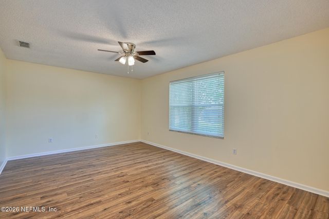 12421 GOOD NEIGHBOR Trail, Jacksonville, FL 32225