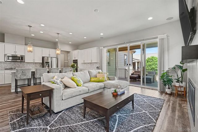6421 Village Lane, Centennial, CO 80111