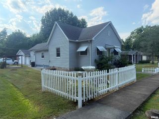 401 N 23RD Street, Herrin, IL 62948