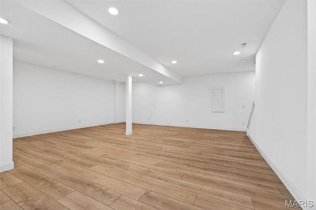 55 Lake Bend Drive, Winfield, MO 63389