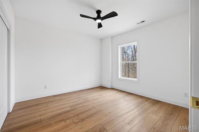 55 Lake Bend Drive, Winfield, MO 63389