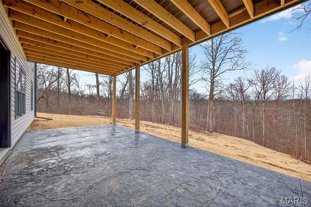 55 Lake Bend Drive, Winfield, MO 63389