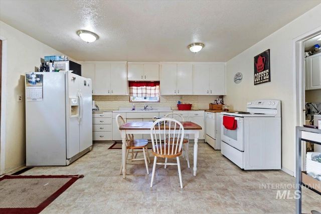 23577 Upper Pleasant Ridge Road, Wilder, ID 83676