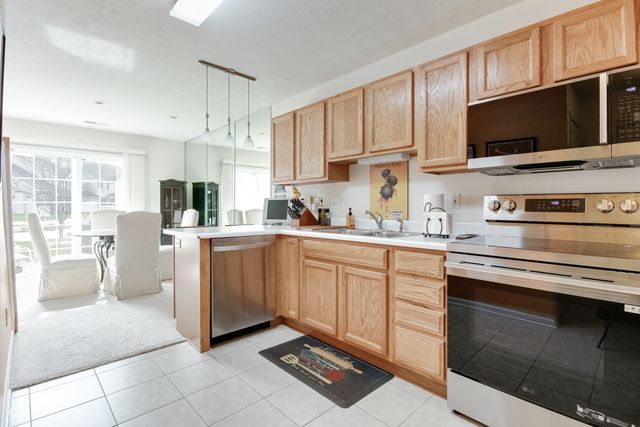 8532 Enclave Boulevard, Fishers, IN 46038