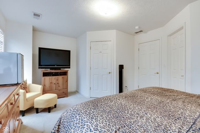 8532 Enclave Boulevard, Fishers, IN 46038