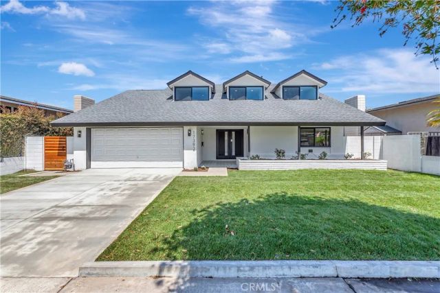 17392 Lido, Huntington Beach, CA 92647