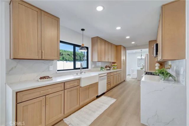 17392 Lido, Huntington Beach, CA 92647