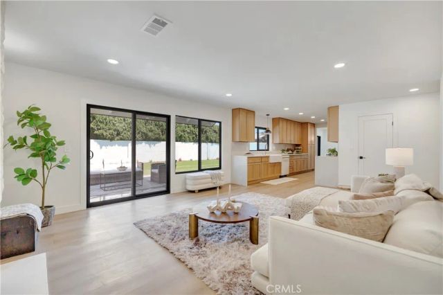 17392 Lido, Huntington Beach, CA 92647