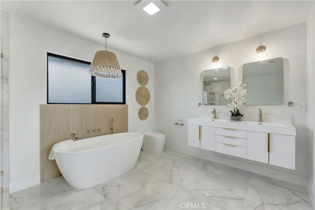 17392 Lido, Huntington Beach, CA 92647