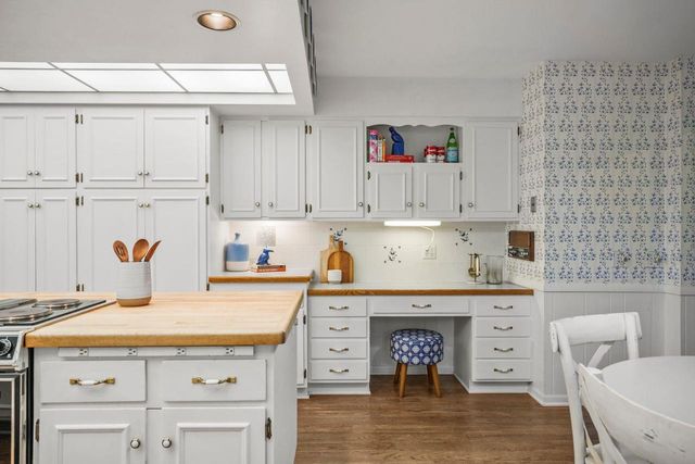6325 Keelson Drive, Madison, WI 53705