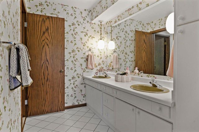 6325 Keelson Drive, Madison, WI 53705
