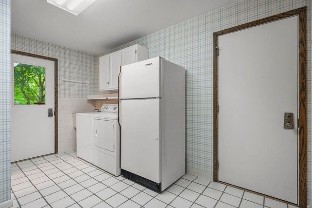 6325 Keelson Drive, Madison, WI 53705
