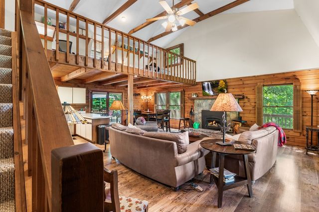 163 Winchester Cove Lane, Hayesville, NC 28904