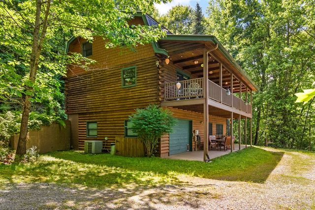 163 Winchester Cove Lane, Hayesville, NC 28904