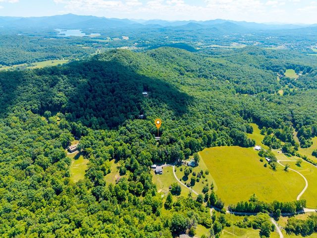 163 Winchester Cove Lane, Hayesville, NC 28904