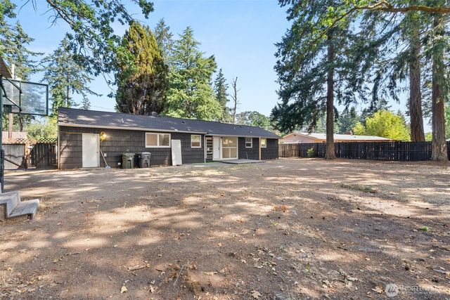 8518 Mount Tacoma Drive SW, Lakewood, WA 98498