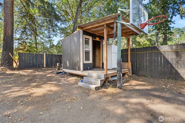 8518 Mount Tacoma Drive SW, Lakewood, WA 98498