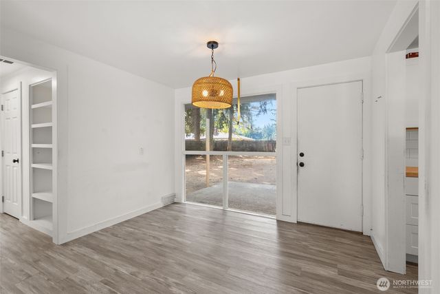 8518 Mount Tacoma Drive SW, Lakewood, WA 98498