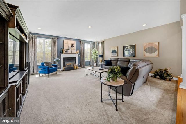 33 WATERTON DR, Bear, DE 19701