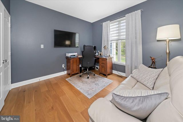 33 WATERTON DR, Bear, DE 19701