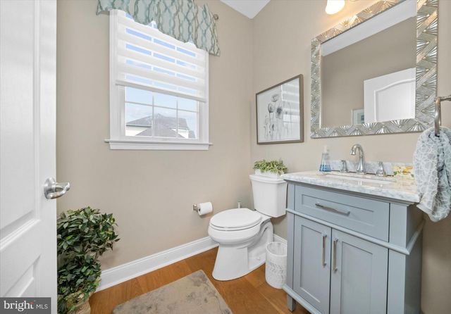 33 WATERTON DR, Bear, DE 19701