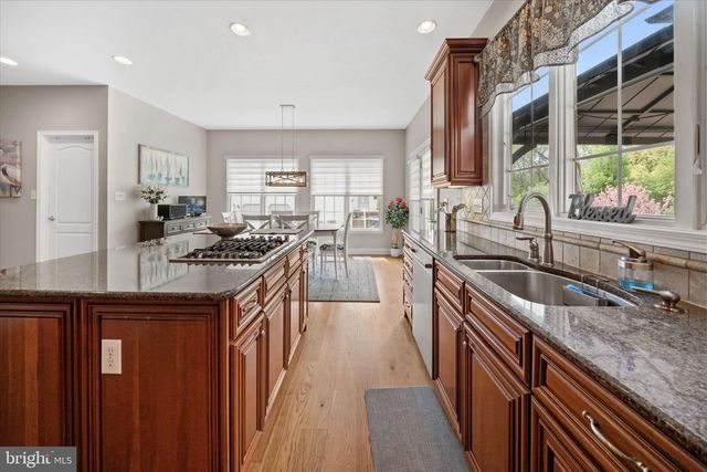 33 WATERTON DR, Bear, DE 19701