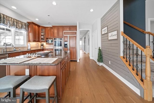 33 WATERTON DR, Bear, DE 19701