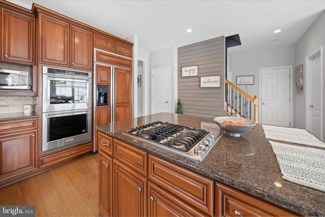 33 WATERTON DR, Bear, DE 19701