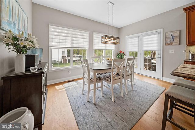 33 WATERTON DR, Bear, DE 19701