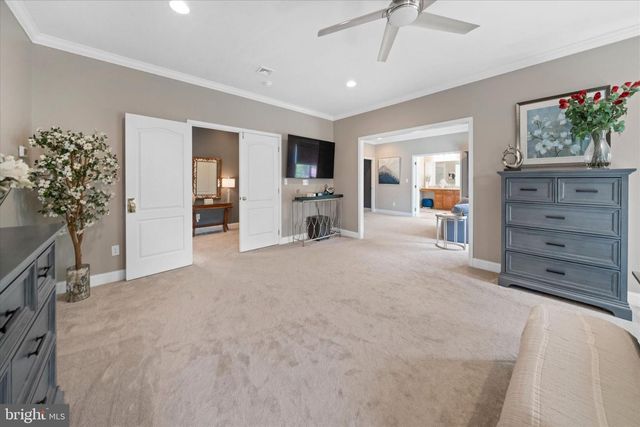 33 WATERTON DR, Bear, DE 19701