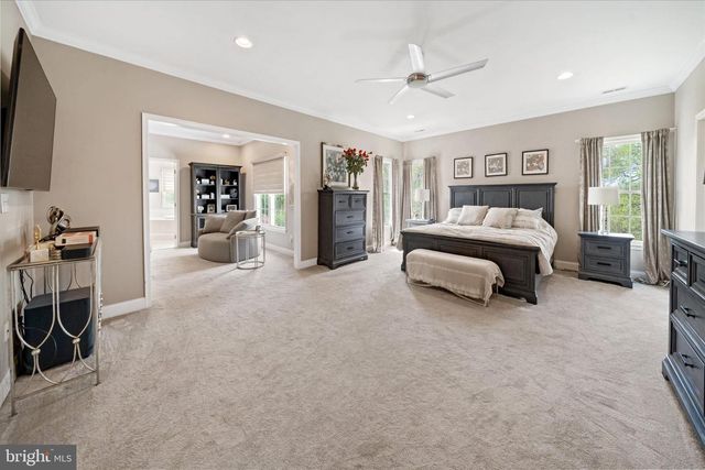 33 WATERTON DR, Bear, DE 19701