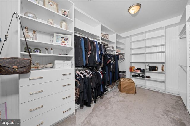 33 WATERTON DR, Bear, DE 19701