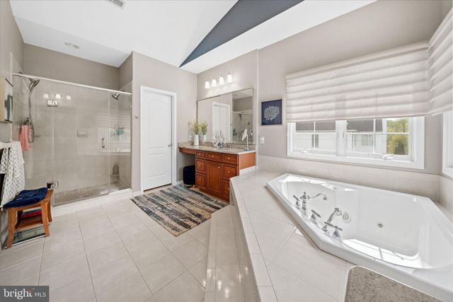 33 WATERTON DR, Bear, DE 19701