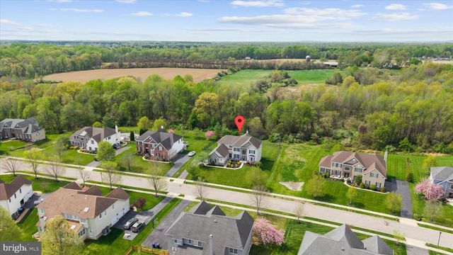 33 WATERTON DR, Bear, DE 19701