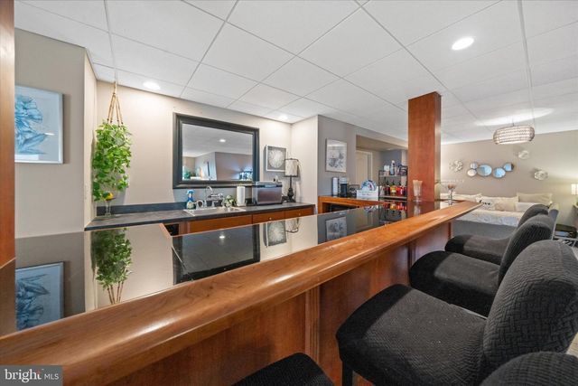 33 WATERTON DR, Bear, DE 19701