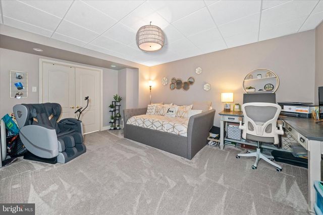 33 WATERTON DR, Bear, DE 19701