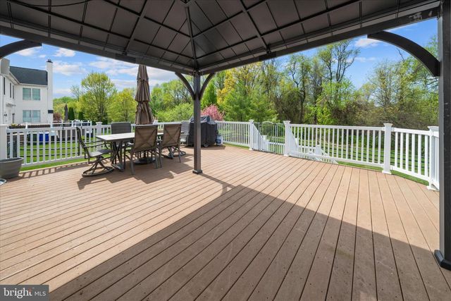 33 WATERTON DR, Bear, DE 19701