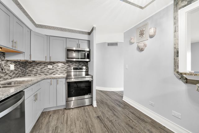 2300 Beau Monde Terrace 309, Lisle, IL 60532