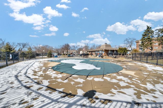 2300 Beau Monde Terrace 309, Lisle, IL 60532