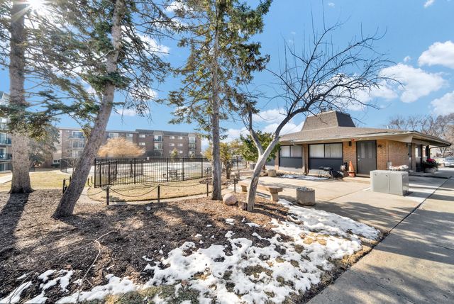 2300 Beau Monde Terrace 309, Lisle, IL 60532