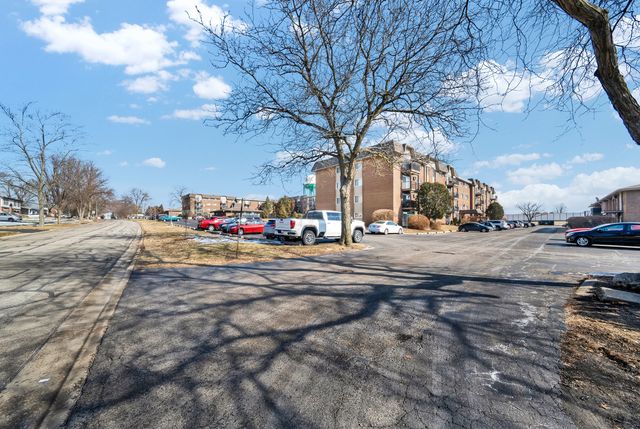 2300 Beau Monde Terrace 309, Lisle, IL 60532