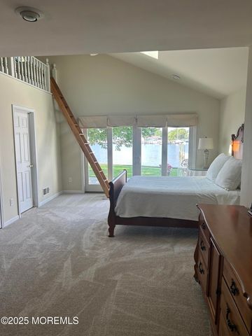 12 Lori Road, Monmouth Beach, NJ 07750