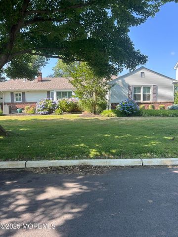 12 Lori Road, Monmouth Beach, NJ 07750