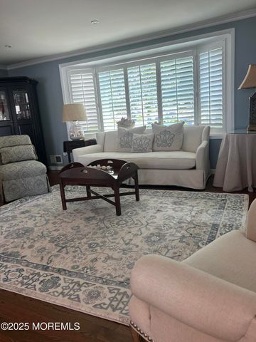 12 Lori Road, Monmouth Beach, NJ 07750