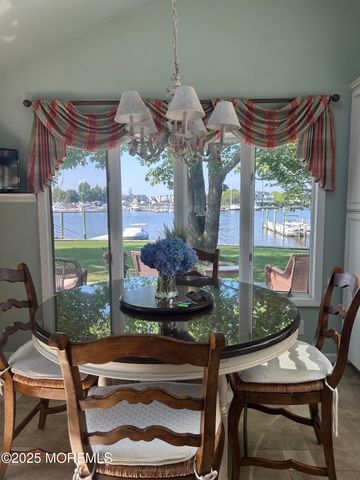 12 Lori Road, Monmouth Beach, NJ 07750