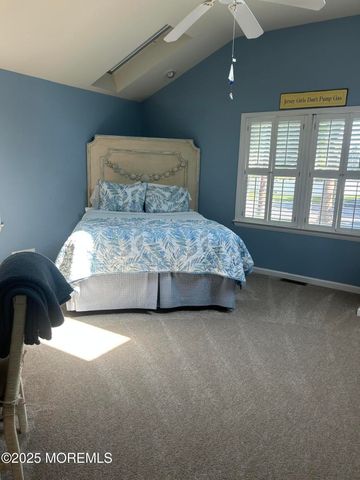 12 Lori Road, Monmouth Beach, NJ 07750