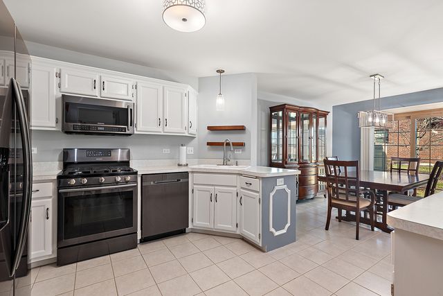 8828 Clifton Way, Mokena, IL 60448