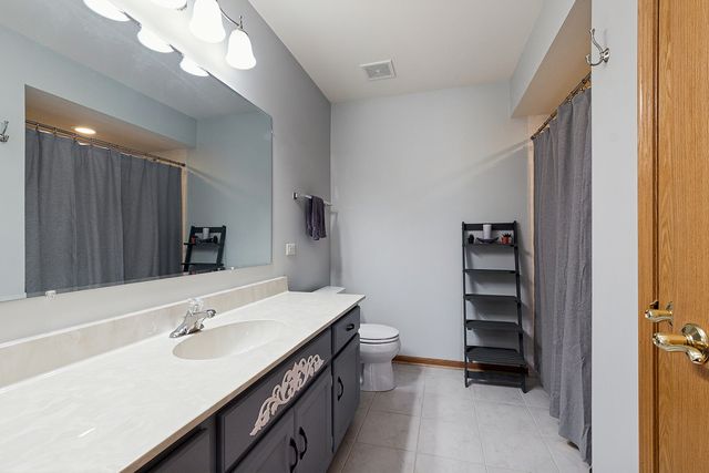 8828 Clifton Way, Mokena, IL 60448